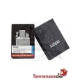 Zippo Zünde eine Flamme an